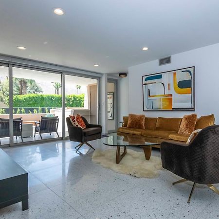 Stunning Mid Century Condo In The Heart Of La Palmas! Palm Springs Exterior photo